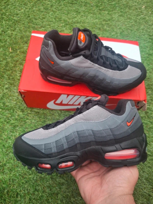 Nike Air Max 95 OG | Black/ Bright Crimson IH4457-002 | size 6