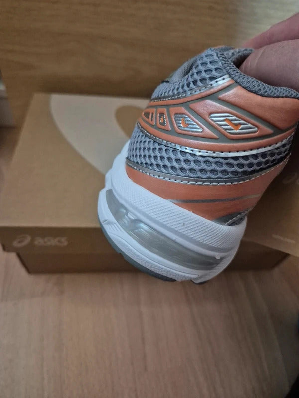 Asics Gel-1130 Trainers | Cement Grey/ Rust Orange | size 4