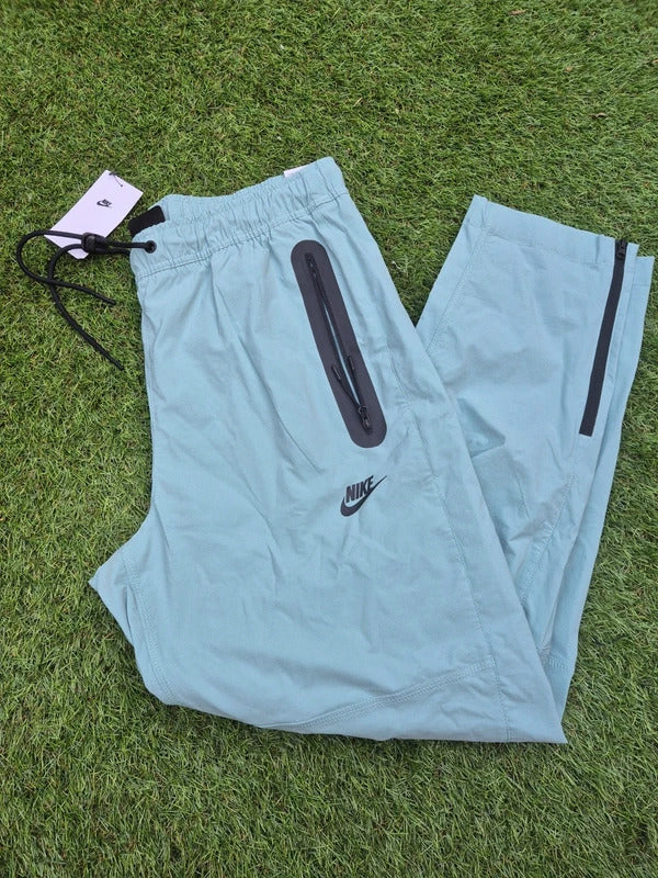 Nike Tech woven track pants | HM8241-017 | size medium