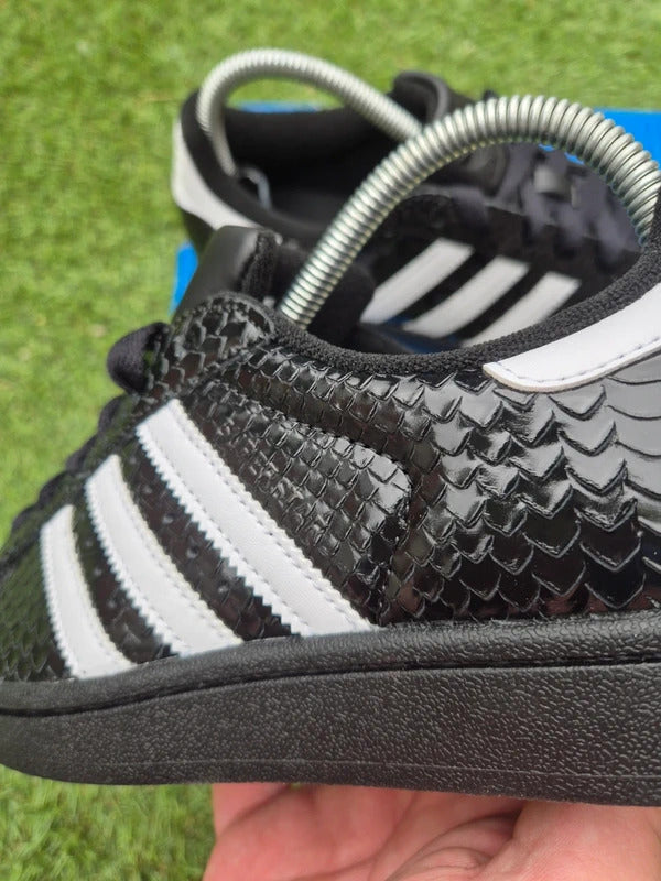 Adidas Superstar | Croc Print KH9019 | size 4