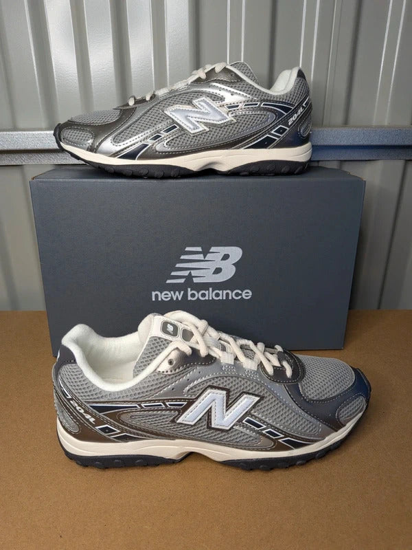 New Balance 204L  Unisex trainers U204L1KP size 4.5