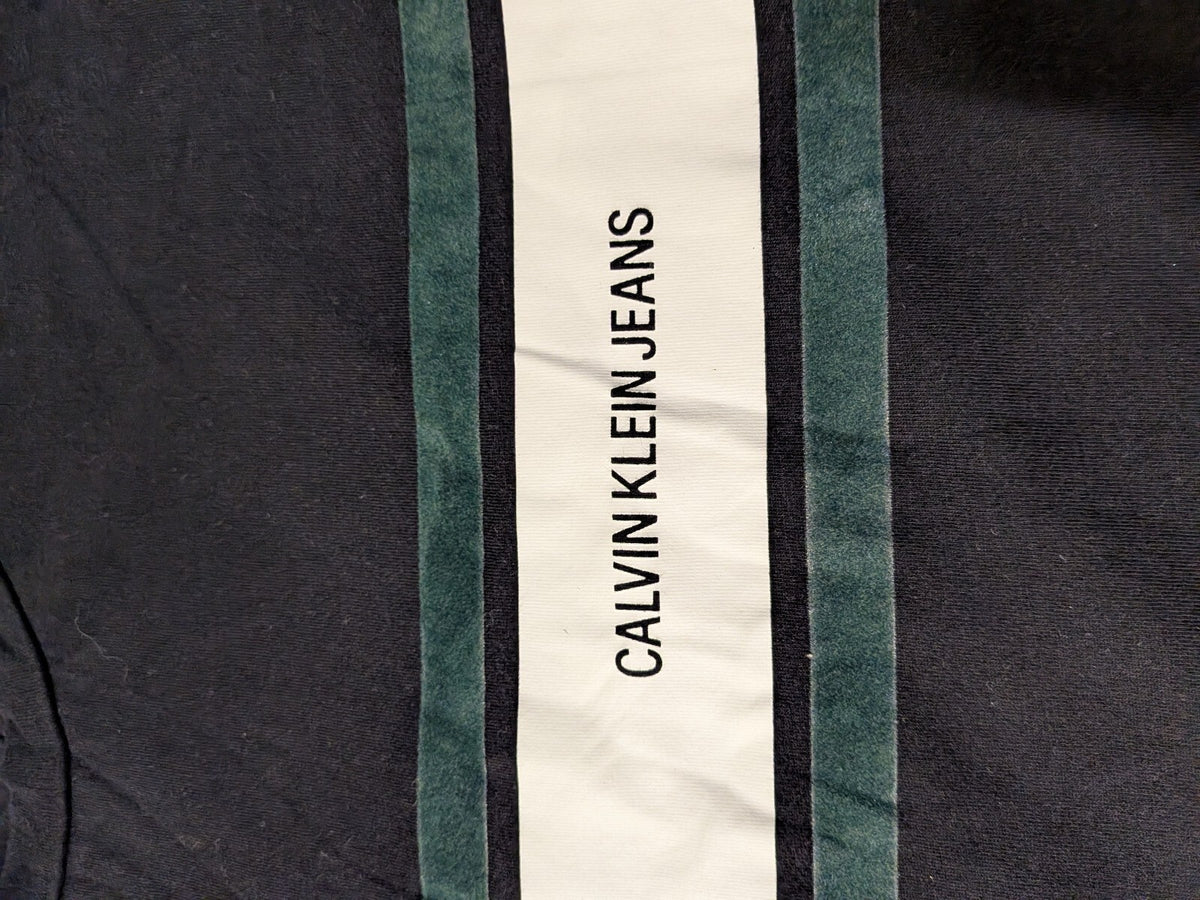 Calvin Klein Long sleeved tshirt medium