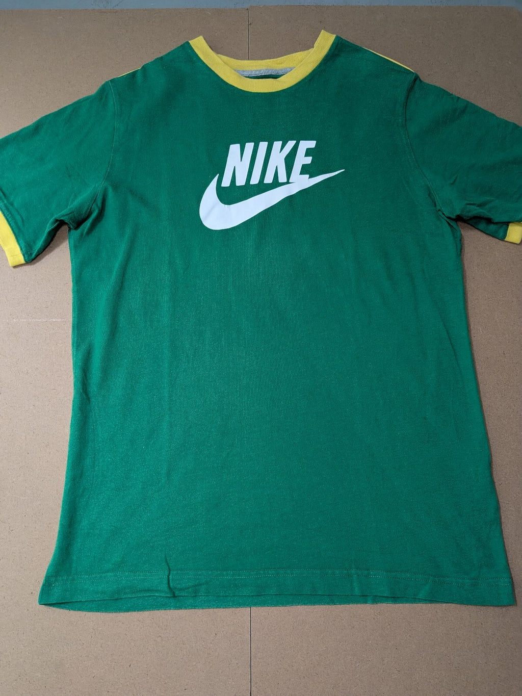 Nike Logo Tshirt brazil colourway XL Junior