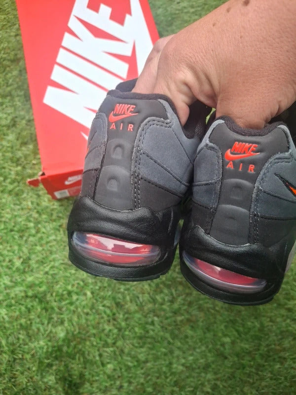 Nike Air Max 95 OG | Black/ Bright Crimson IH4457-002 | size 6