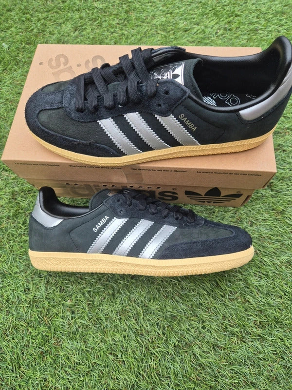 Adidas Originals Samba IE8128 size 4