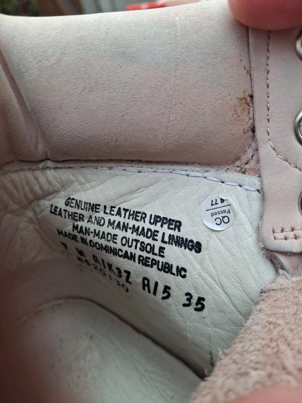 Timberland 6" boot suede light pink size 5