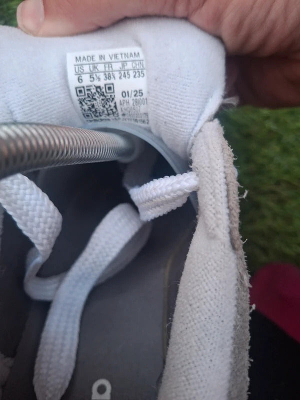 Adidas Campus 00s | Grey & White | size 5.5