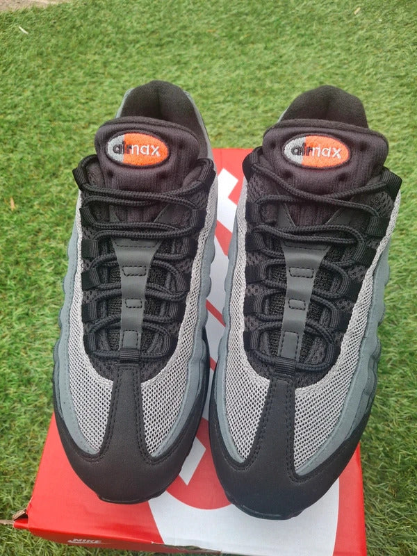 Nike Air Max 95 OG | Black/ Bright Crimson IH4457-002 | size 6