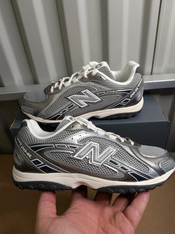 New Balance 204L  Unisex trainers U204L1KP size 4.5