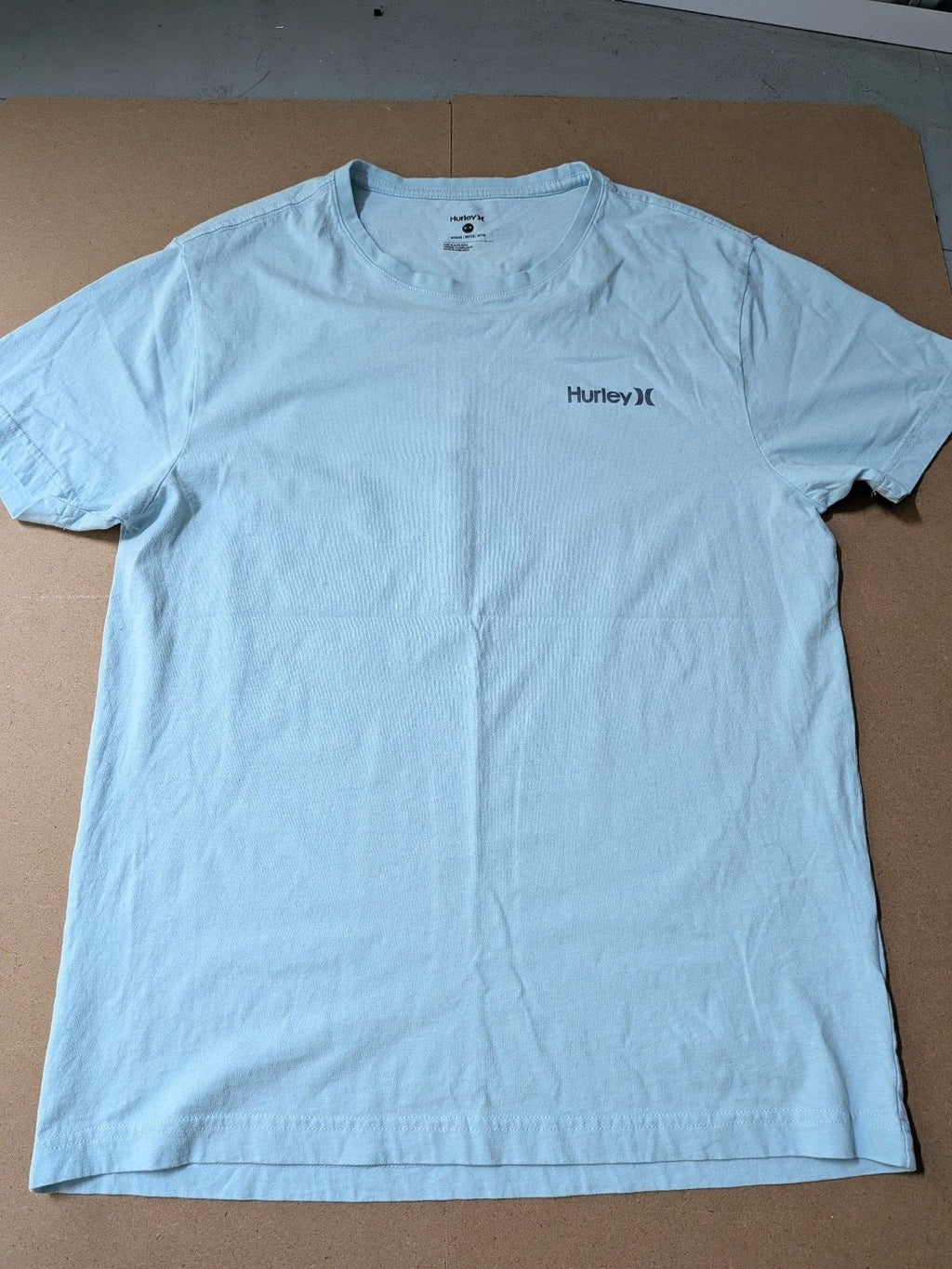 Hurley 'Island Vibes' Tshirt medium